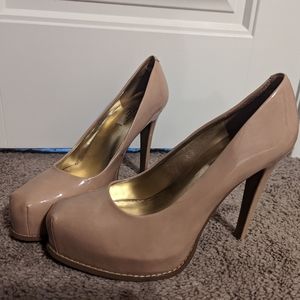 Vera Wang Nude Heels